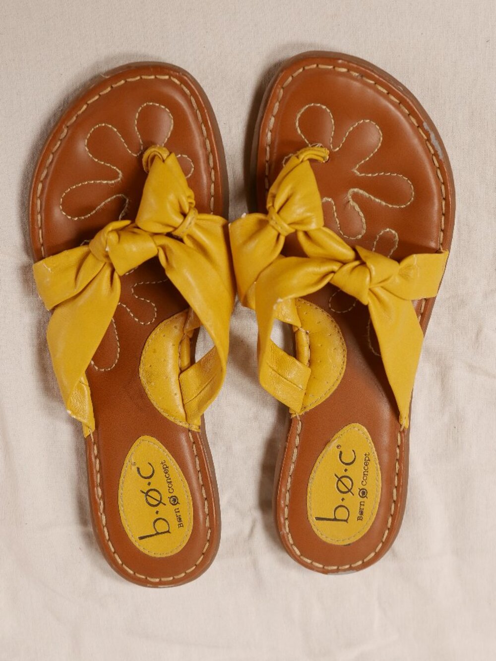 B.O.C. Born Concept Yellow Knot Thong Flat Sandals Size 8 / 39